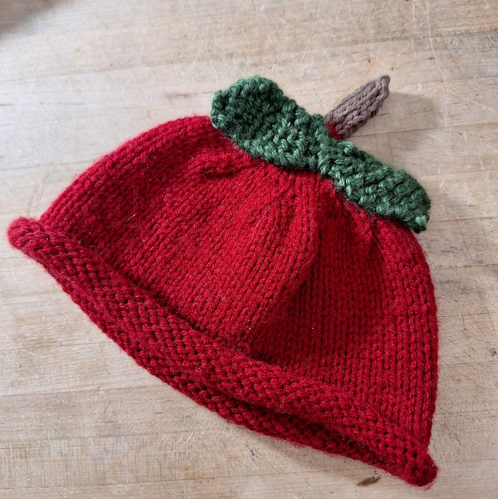 Infant apple 🍎 beanie hat